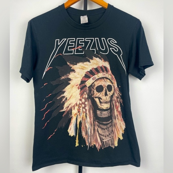 Gildan Other - Gildan Black Yeezus Skull‎ Indian Headdress Graphic City List Tour T-Shirt
